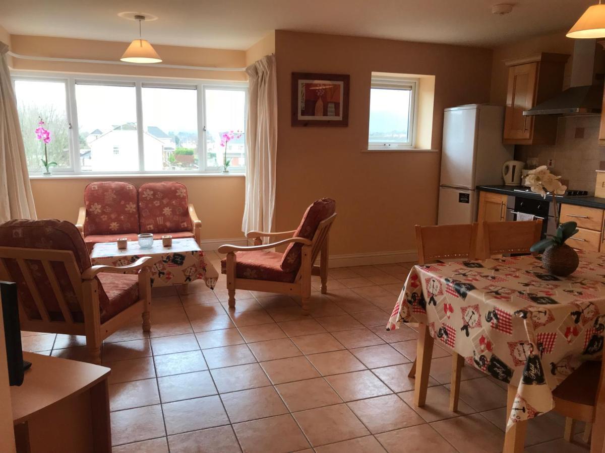 Kings Court Holiday Apartments 特拉利 外观 照片
